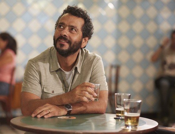 Marcos Palmeira em cena de E aí, comeu?, que estreia nesta segunda-feira (22) (Foto: Juliana Coutinho )