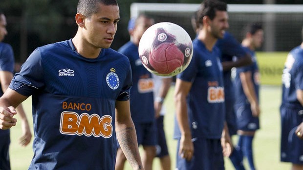 Wellington Paulista diz que gosta de jogar clássicos (Foto: Washington Alves / Vipcomm)