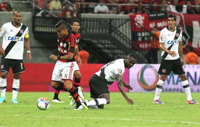 Everton e Sandro Silva, Flamengo X Vasco (Foto: Gilvan de Souza / Flamengo) Everton e Sandro Silva, Flamengo X Vasco (Foto: Gilvan de Souza / Flamengo)