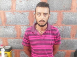 Ex-policial postou fotos do veículo após um acidente. (Foto: Divulgação/Polícia Civil)