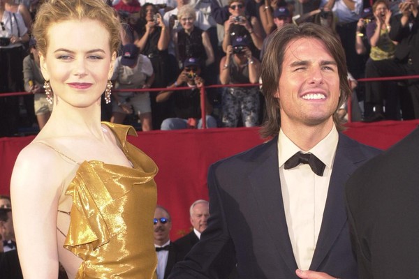 Em 2001, após o divórcio do baixinho Tom Cruise, Nicole Kidman tirou sarro dele em uma entrevista. "Eu posso usar saltos agora." (Foto: Getty Images)