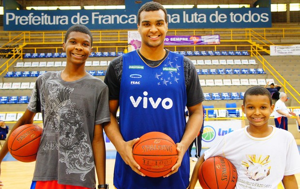 Léo, Lucas e Nathan, do Franca Basquete (Foto: Lucas Diniz - assessoria VIVO/Franca)