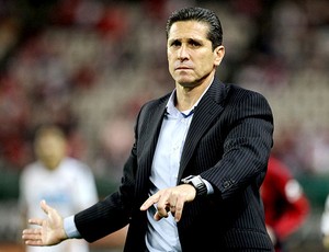 técnico Jorginho na partida do Kashima Antlers (Foto: Divulgação / Site Oficial)