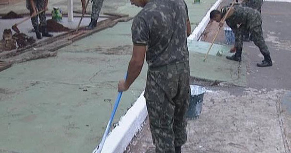 G1 - Soldados Do Exército Fazem Mutirão Em Escola De Brasília ...