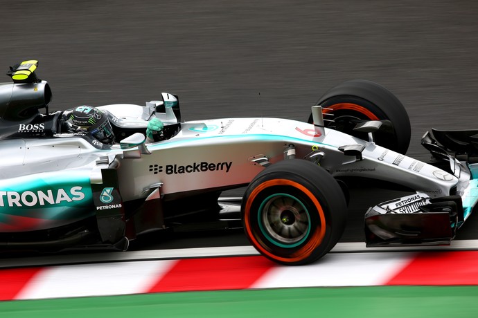 Nico Rosberg em ação no 3º treino livre para o GP do Japão (Foto: Getty Images)
