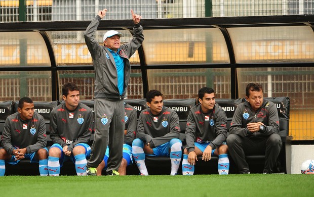 Arturzinho paysandu treinador Palmeiras série B (Foto: Marcos Ribolli / Globoesporte.com)