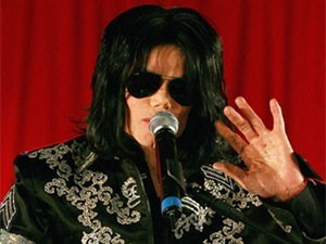 Michael Jackson em entrevista coletiva em 5 de março de 2009  (Foto: AFP)