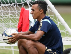 Gareca relaciona Juninho e mais 18 atletas para enfrentar o Bahia