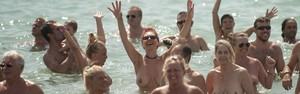 Cidade bate recorde de nudismo em praia (Jorge Guerrero/AFP) Cidade bate recorde de nudismo em praia (Jorge Guerrero/AFP)