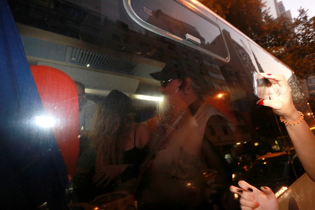 Johnny Depp com a mulher Amber Heard (Foto: DILSON SILVA E GABRIEL REIS/AgNews)