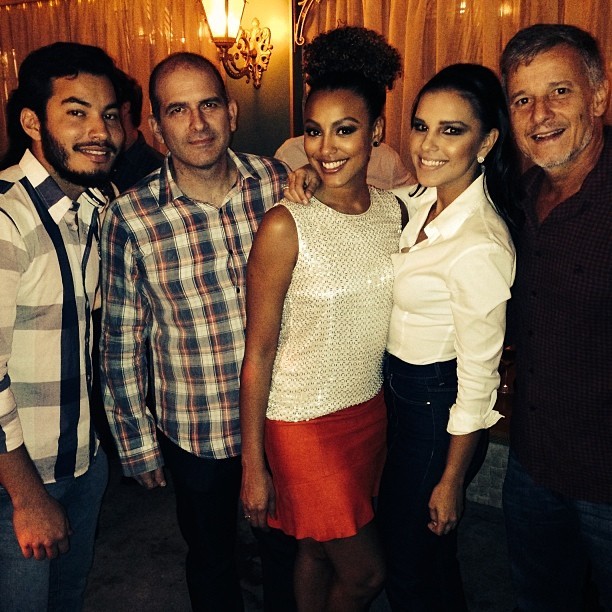 Sheron Menezzes com Mariana Rios, Marcello Novaes e amigos em seu aniversário no Rio (Foto: Instagram/ Reprodução)