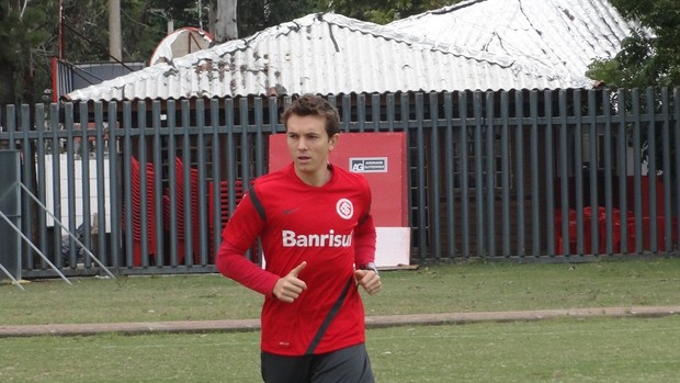 Dagoberto treino Inter (Foto: Tomás Hammes / GLOBOESPORTE.COM)