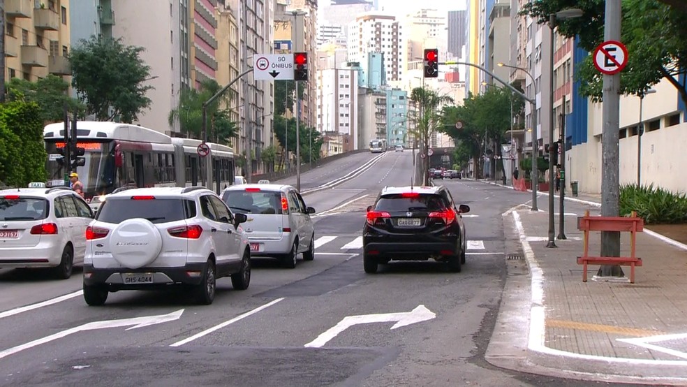 Viaduto na Avenida Nove de Julho que passará a receber automóveis (Foto: Reprodução/TV Globo)