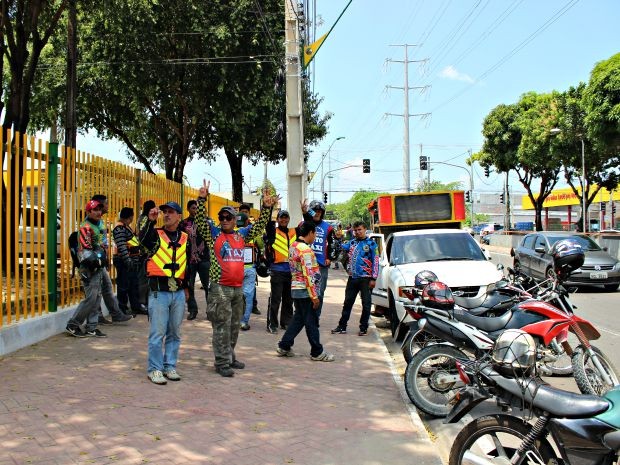 G Em Manaus Mototaxistas Protestam Contra Supostas Falhas Em