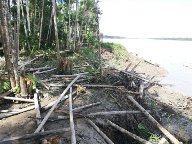 Força do rio Amazonas destruiu parte da orla de ilhas em arquipélago (Foto: Raimundo Ramos/Arquivo Pessoal)