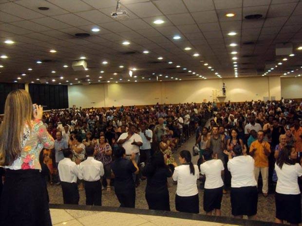 show daniele magalhães divinópolis som livre (Foto: Carlos Eduardo Magalhães/Divulgação) show daniele magalhães divinópolis som livre (Foto: Carlos Eduardo Magalhães/Divulgação)