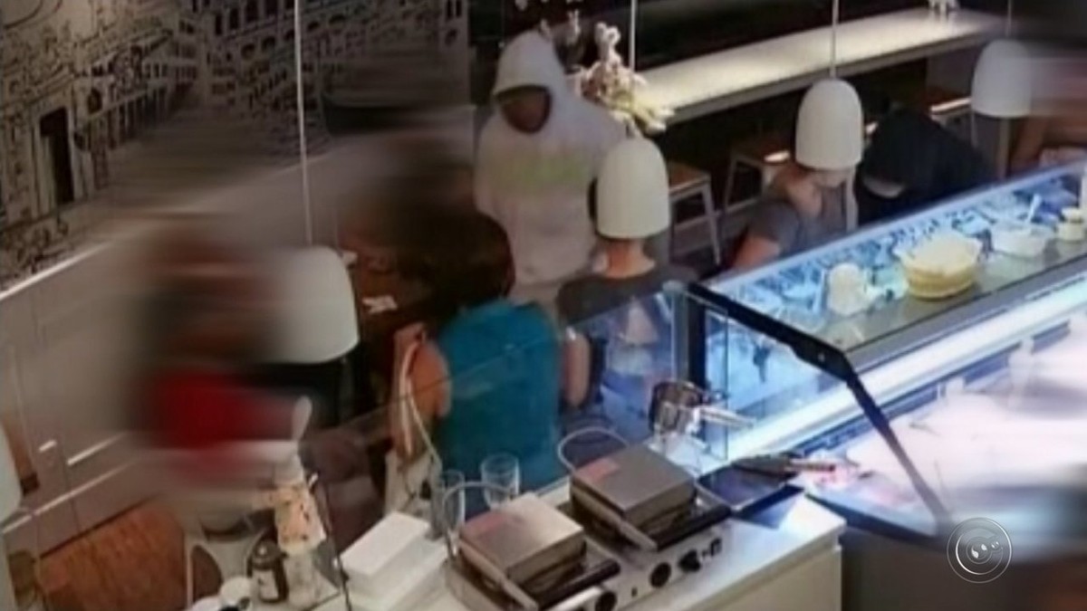 Criminosos fazem arrastão dentro de sorveteria em Bauru | SP ... - Globo.com