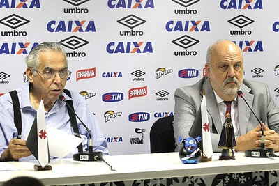 Eurico Miranda e Paulo Reis Coletiva Vasco (Foto: Marcelo Sadio / Vasco.com.br)