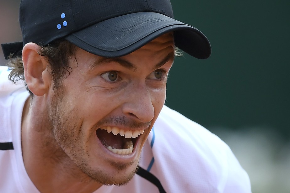 Em jogo duro, Murray vence de virada e avança em Roland Garros 