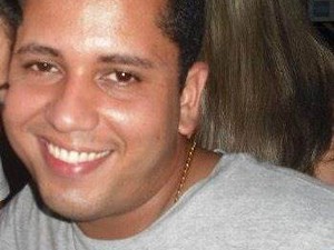 Leandro do Nascimento Carvalho foi morto em baile funk (Foto: Reprodução / Facebook) - photo