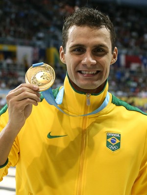 Léo de Deus apaga 