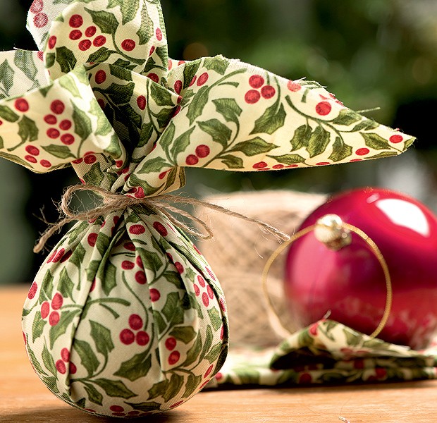 Enfeites natalinos: como fazer bolas de Natal originais - Casa e Jardim |  Decoração