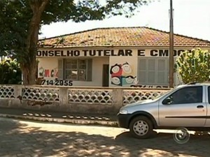 Conselho Tutelar de Cerqueira César (SP) irá dar assistência às vitimas. (Foto: Reprodução / TV TEM)