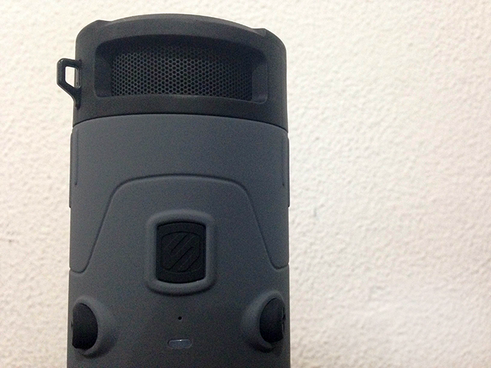 boomBOTTLE tem alto-falantes de 6 watts (Foto: Diego Sousa/TechTudo)
