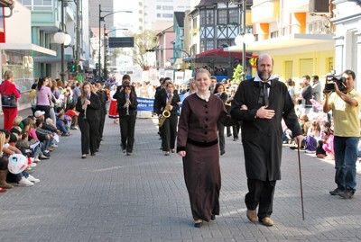 Blumenau completa 162 anos neste domingo (2) (Foto: Rogério Pires/PMB)