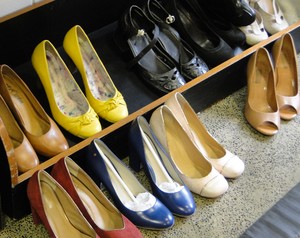 Sapatos de Fátima no camarim (Foto: Encontro com Fátima Bernardes/TV Globo)