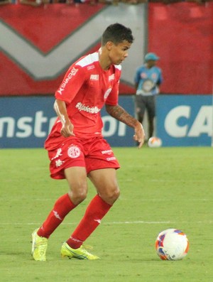 Arthur Henrique, lateral-esquerdo do América-RN (Foto: Canindé Pereira/Divulgação)