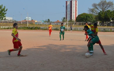 Tapajós venceu a equipe do Águia por 4 a 1, pela penúltima rodada do 1º Copão de Futebol de Campo sub-17 (Foto: Sabrina Rabelo/GloboEsporte.com)