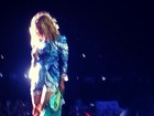 Beyoncé segura bandeira do Brasil em show em Belo Horizonte
