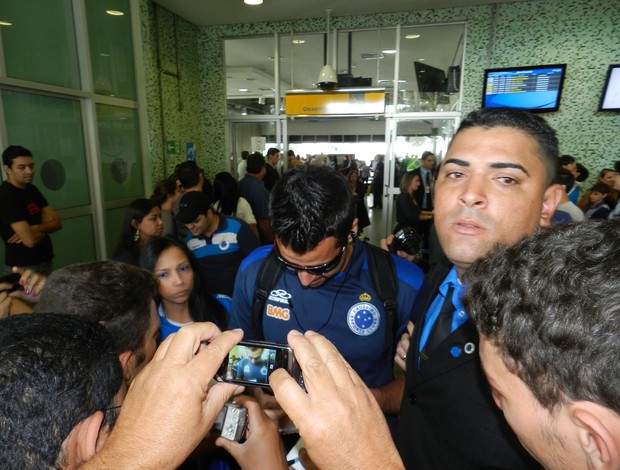 Goleiro Fábio do Cruzeiro, em Uberlândia (Foto: Hismênia Keller / GLOBOESPORTE.COM)