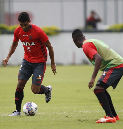 Ederson treino Flamengo (Foto: Gilvan de Souza/Flamengo)