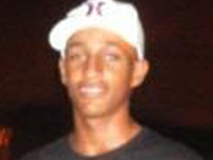 Carlos Eduardo Santos, de 15 anos, desapareceu no Hopi Hari (Foto: Reprodução/Arquivo Pessoal)