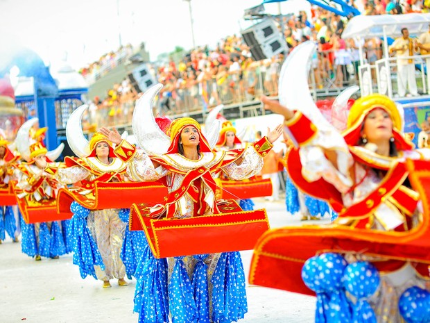 Ala dos tapetes encantou o público no desfile da MUG. (Foto: Weliton Aiolfi/ G1)