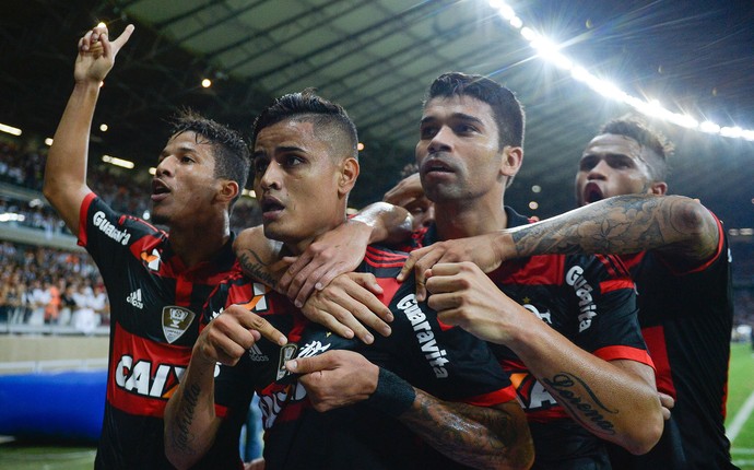 Everton gol Flamengo (Foto: Pedro Martins / Ag. Estado) Everton gol Flamengo (Foto: Pedro Martins / Ag. Estado)