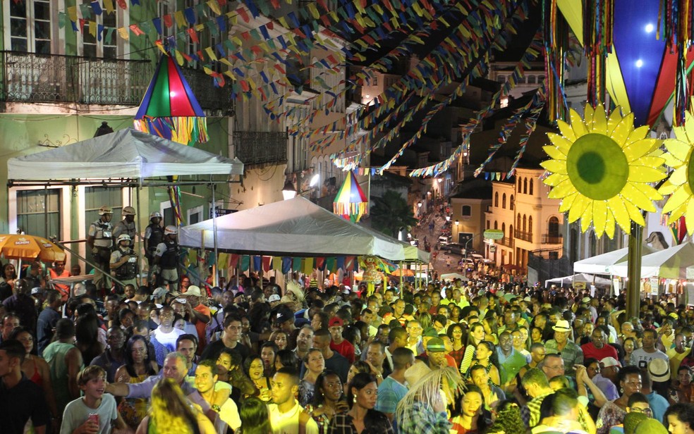 Festejos juninos no Pelourinho, em Salvador (Foto: Carol Garcia)