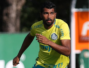 Thiago Santos brilha no Verdão