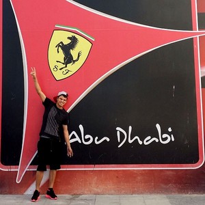 Thiago Silva em Abu Dhabi (Foto: Reprodução / Instagram)