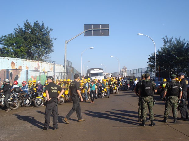 Policiais federais fazem manifetação em Foz do Iguaçu (Foto: Divulgação/PF)