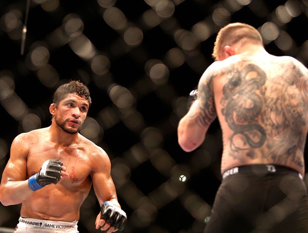  Maximo Blanco e Andy Ogle luta UFC em Berlim&#39; (Foto: AFP)