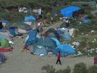 Acampamento na França abriga imigrantes que tentam ir a Inglaterra