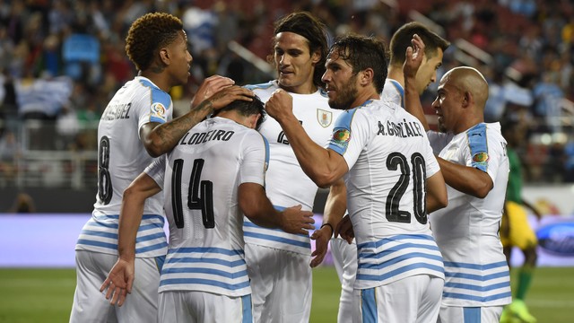 Cavani fica no quase, e Uruguai se despede com vitória da Copa América Centenário 000_bu8wc