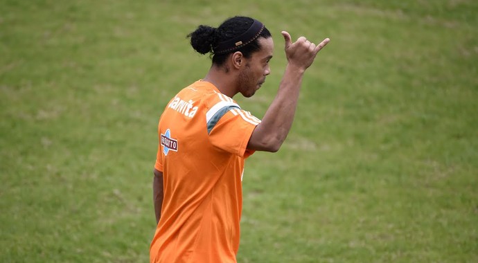 Ronaldinho Gaúcho primeiro treino Flu (Foto: André Durão)