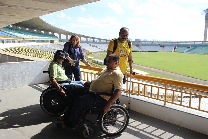 Vistoria Albertão (Foto: Renan Morais/GloboEsporte.com)