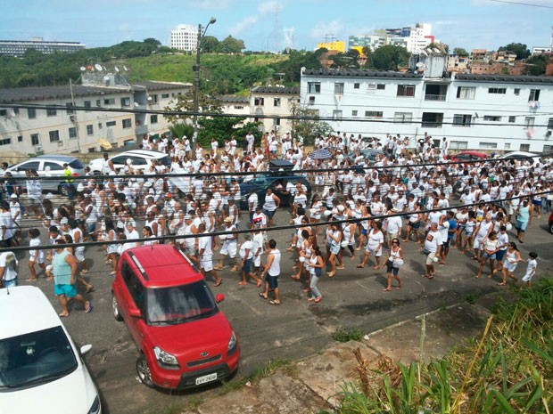 Moradores se reúnem e pedem policiamento para condomínio (Foto: Alfredo Gomes / Arquivo Pessoal)