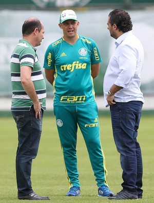 Sabe tudo! Eduardo Baptista faz raio-x de Miguel Borja, reforço do Palmeiras