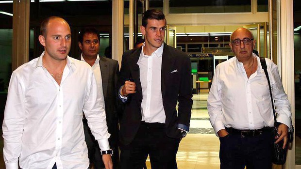 Gareth Bale real madrid chegada (Foto: Reprodução / Facebook)
